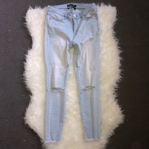 Abercrombie & Fitch Light Wash Ankle Jeans